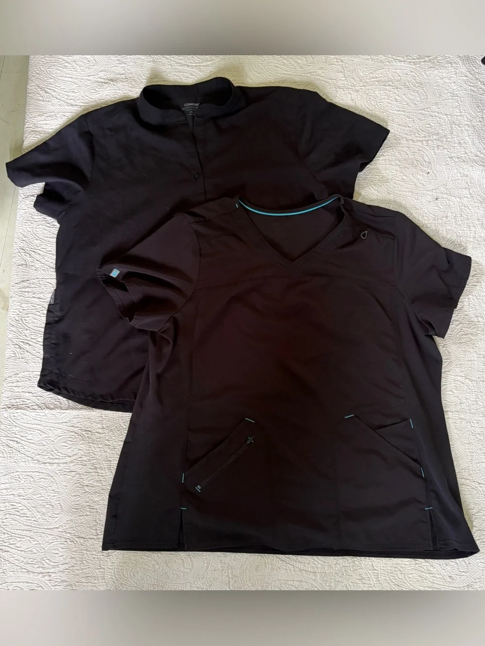 Set of 2 - Black Medical Scrub Tops by Conmeneii - size 2XL - Picture 1 of 8